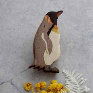 木象嵌ブローチ「王様ペンギン」