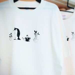 ,鉢入りコウペンTシャツ