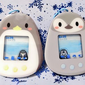 シャカシャカ振ると中のドットペンギンが動く育成ゲーム風アクキーです